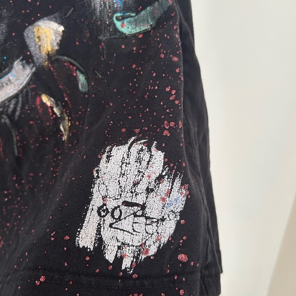 Black Short Sleeve Tee with Artistic Graphic - Picture 2 of 5